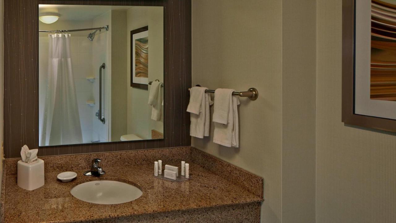 Courtyard By Marriott Providence Warwick Otel Dış mekan fotoğraf